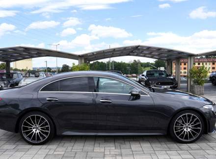 Mercedes-Benz - CLS