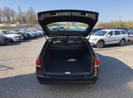 Mercedes-Benz - E-class