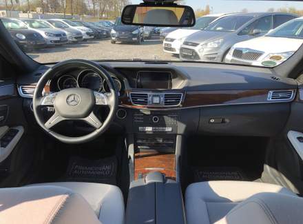 Mercedes-Benz - E-class