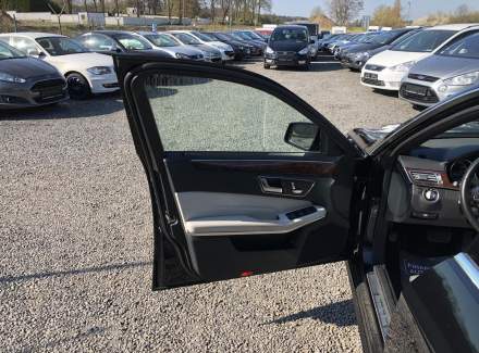 Mercedes-Benz - E-class