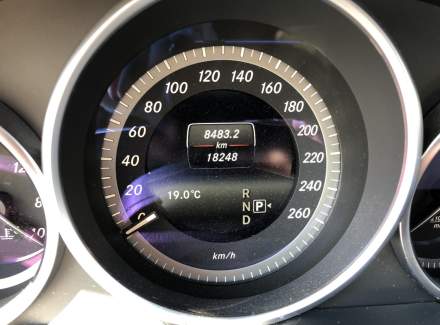 Mercedes-Benz - E-class