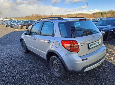 Suzuki - SX4
