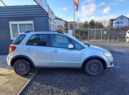 Suzuki - SX4
