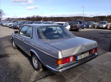 Mercedes-Benz - 280