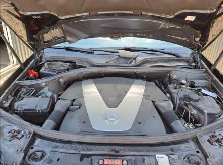 Mercedes-Benz - M-class