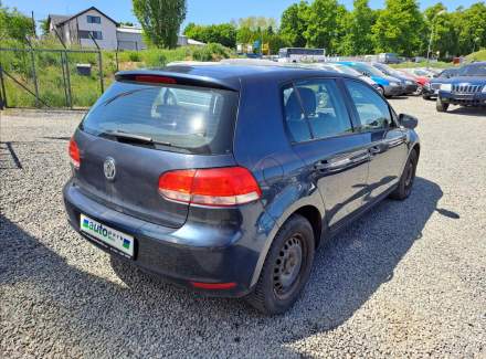 Volkswagen - Golf