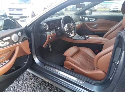 Mercedes-Benz - E-class