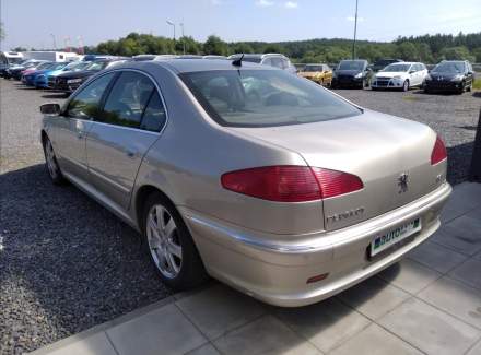 Peugeot - 607