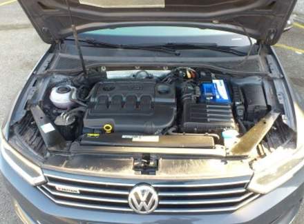 Volkswagen - Passat
