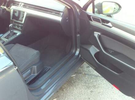 Volkswagen - Passat