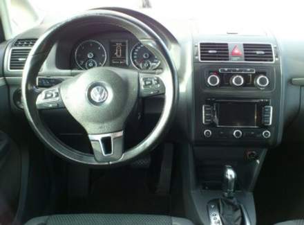 Volkswagen - Touran