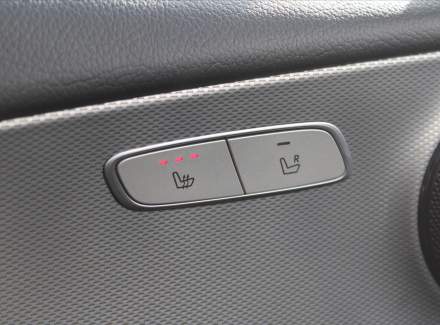 Mercedes-Benz - E-class