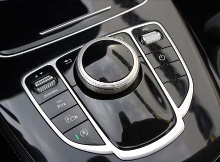 Mercedes-Benz - E-class