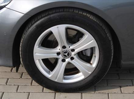 Mercedes-Benz - E-class