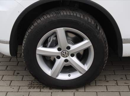 Volkswagen - Touareg