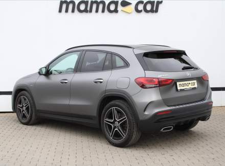 Mercedes-Benz - GLA