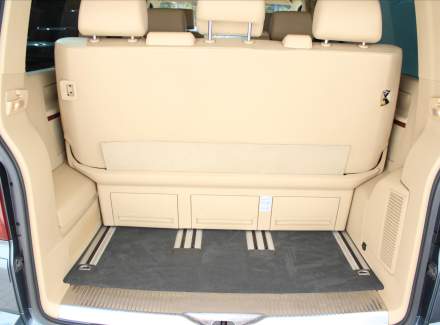 Volkswagen - Multivan