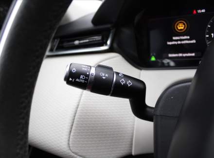 Land Rover - Range Rover Velar