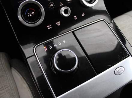 Land Rover - Range Rover Velar