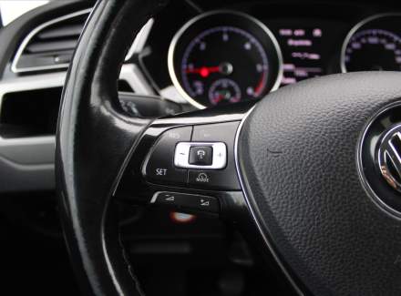 Volkswagen - Touran