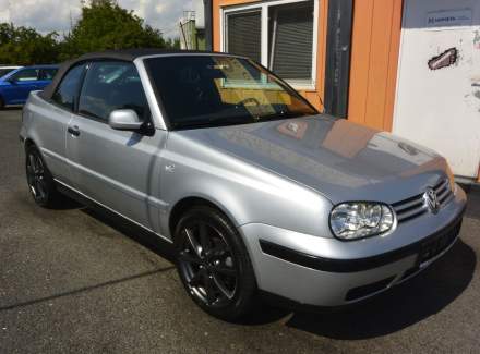 Volkswagen - Golf
