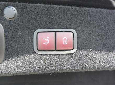 Mercedes-Benz - S-class