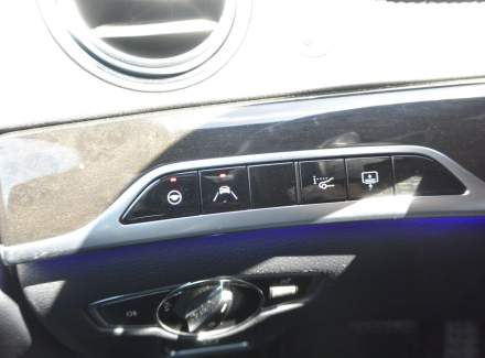 Mercedes-Benz - S-class