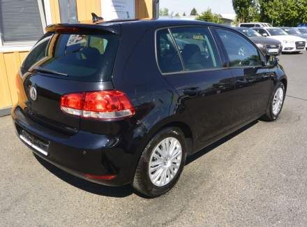 Volkswagen - Golf