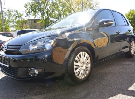 Volkswagen - Golf