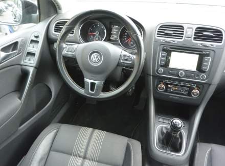 Volkswagen - Golf