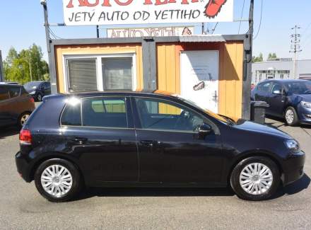 Volkswagen - Golf