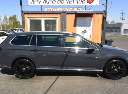 Volkswagen - Passat