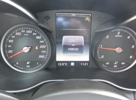 Mercedes-Benz - C-class