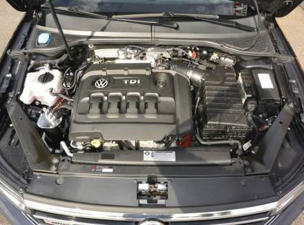 Volkswagen - Passat