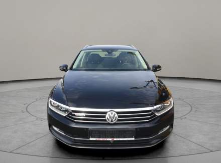 Volkswagen - Passat