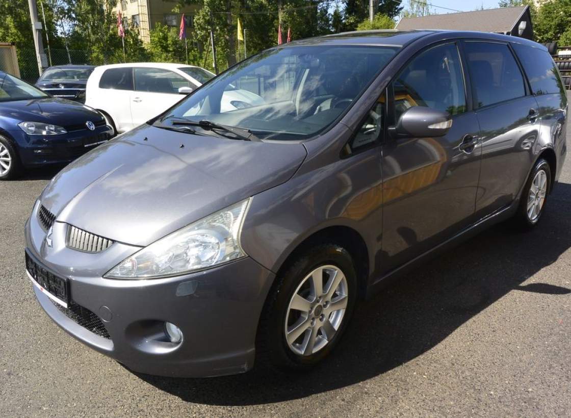 Mitsubishi - Grandis