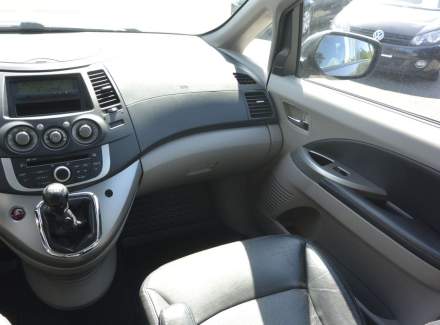 Mitsubishi - Grandis