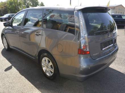 Mitsubishi - Grandis