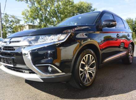 Mitsubishi - Outlander