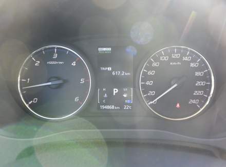 Mitsubishi - Outlander