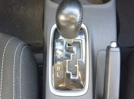 Mitsubishi - Outlander