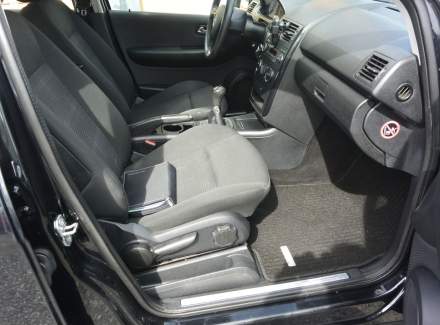 Mercedes-Benz - A-class