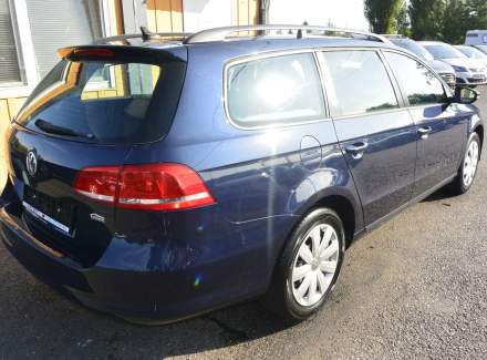 Volkswagen - Passat