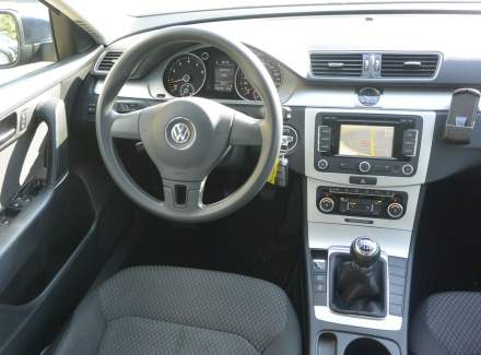 Volkswagen - Passat