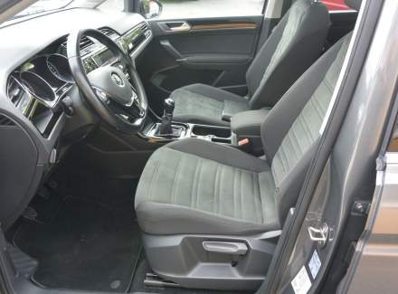 Volkswagen - Touran