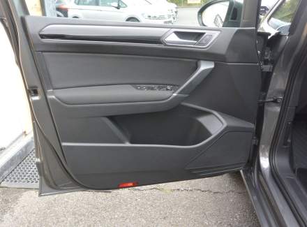 Volkswagen - Touran