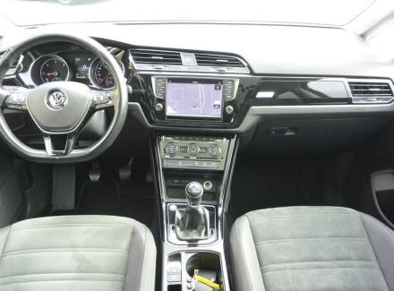 Volkswagen - Touran
