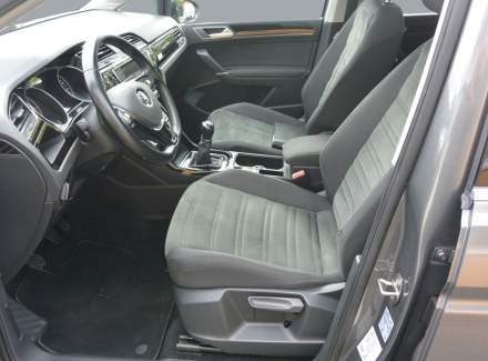 Volkswagen - Touran