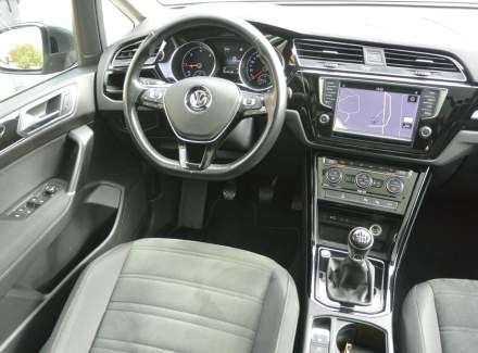 Volkswagen - Touran