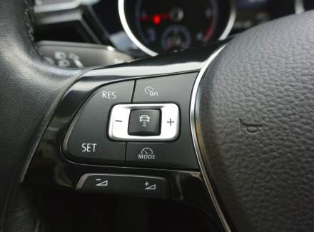 Volkswagen - Touran